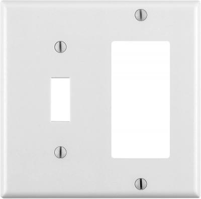 Leviton 2-Gang 1-Toggle Combination Wallplate Standard Size White