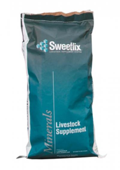 Sweetlix 16:8 Meat Maker Mineral w/Rum R960 - 25lb