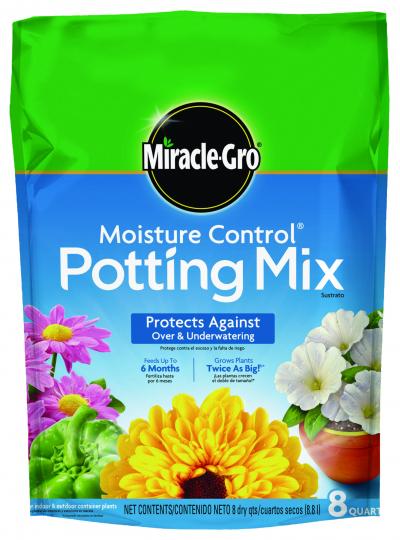 Miracle-Gro Moisture Control Potting Mix 8 qt